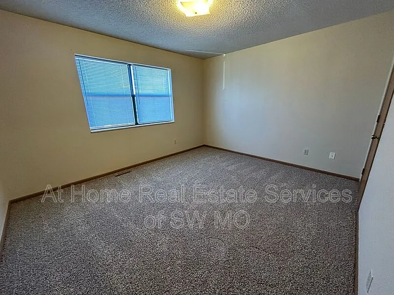 3375A S Moreland Ct — Photo 8