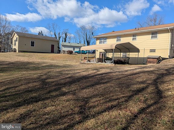 3rd image of 115 Lorenzo Dr