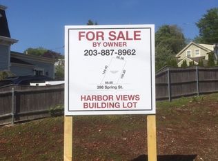 398 Spring St, Newport, RI 02840