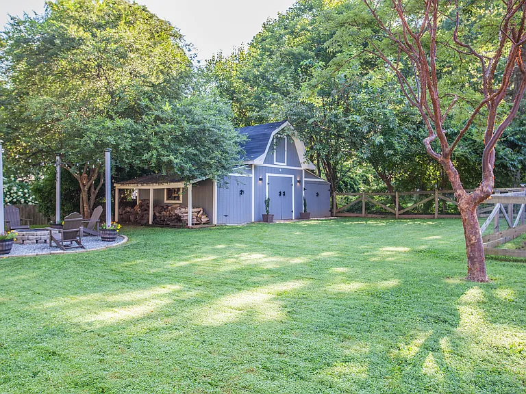 5614 Virgilwood Dr — Photo 35