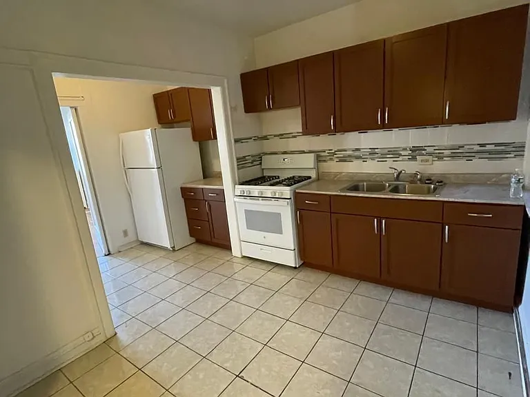8216 S Langley Ave #2 — Photo 1