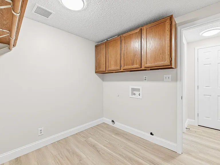 311 N Rutgers St — Photo 31