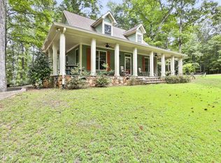 3098 Happy Valley Cir, Newnan, GA 30263