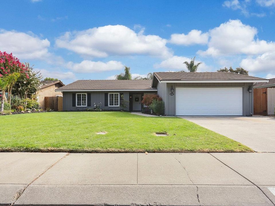1st image of 1042 Bear Creek Way