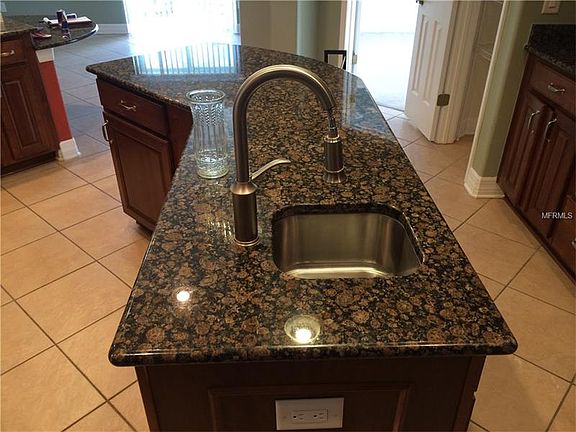 4th image of 11215 Green Park Cir