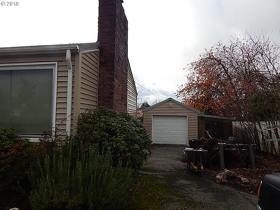 2nd image of 1195 N Elliott St
