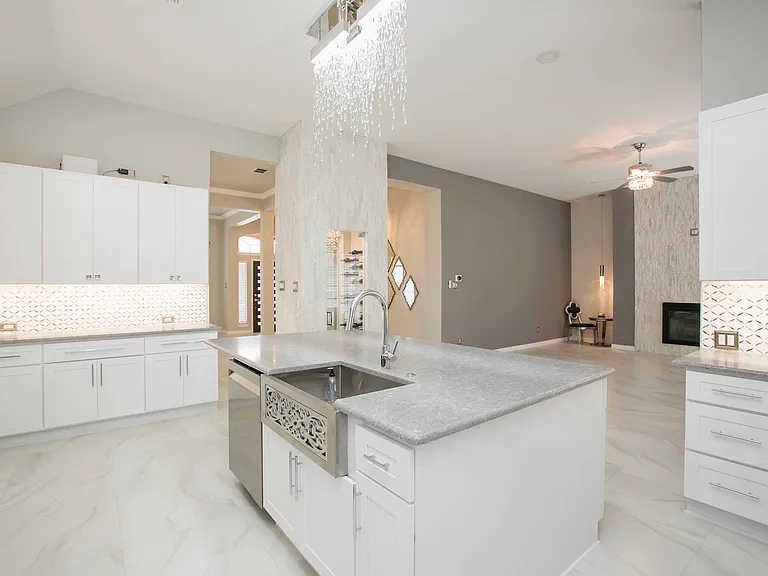 5814 Norfolk Ln — Photo 6