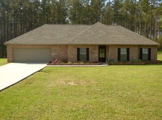 1059 Chapel Dr, Summit, MS 39666