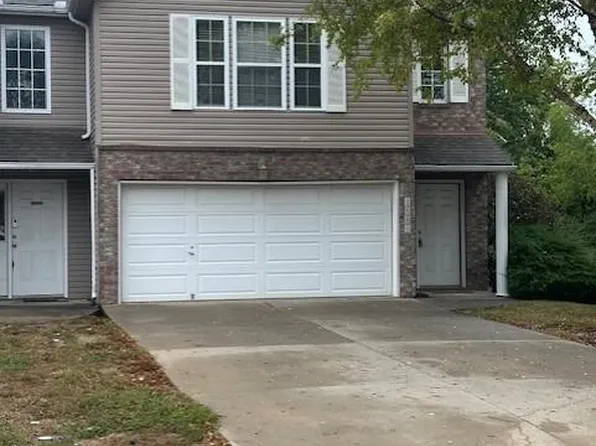 1666 NW Garrett Dr, Blue Springs, MO 64015