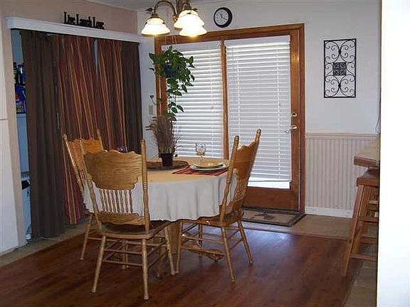 4th image of 709-805 Coyote Ln