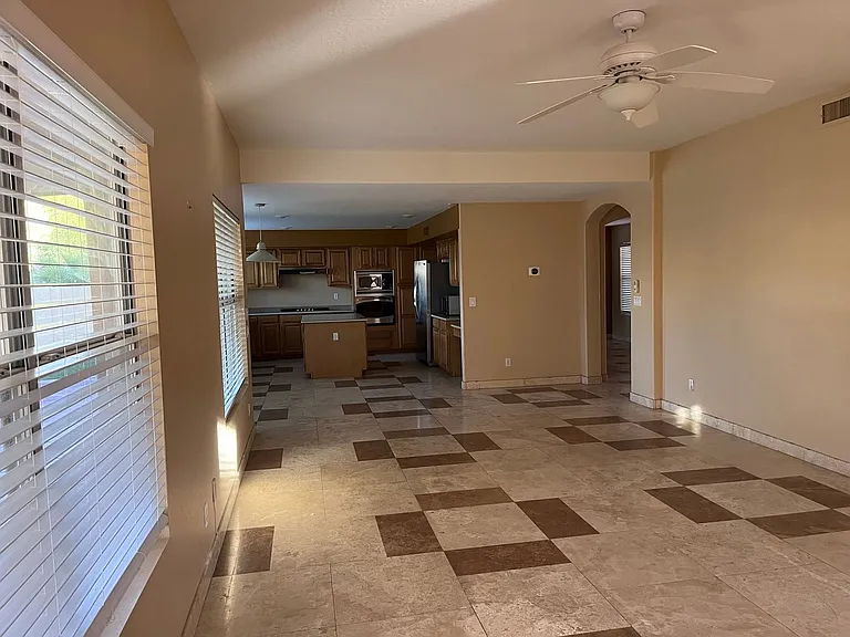 4746 W Carla Vista Dr — Photo 16