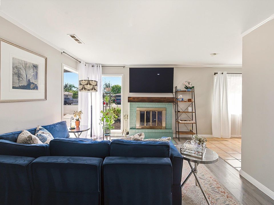 1st image of 442 James St