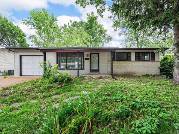 837 Lynn Haven Ln, Hazelwood, MO 63042