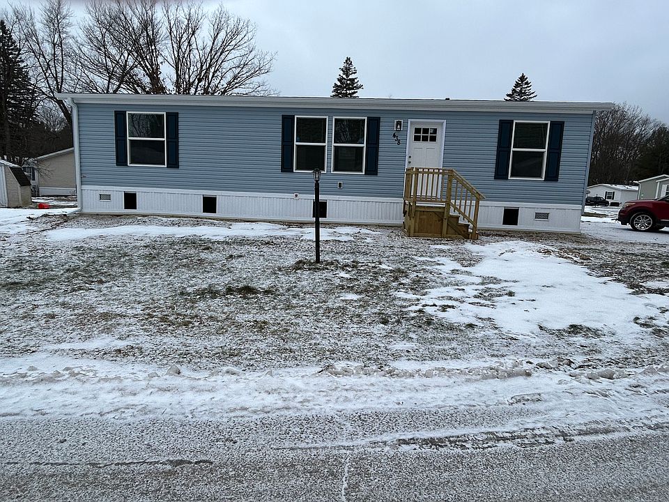 1st image of 437 Darelnor St #158
