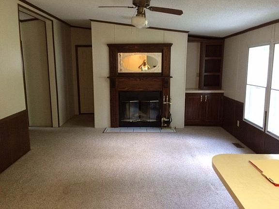 3rd image of 288 Almond Ct