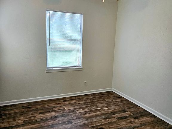 5th image of 1410 Redondo Dr