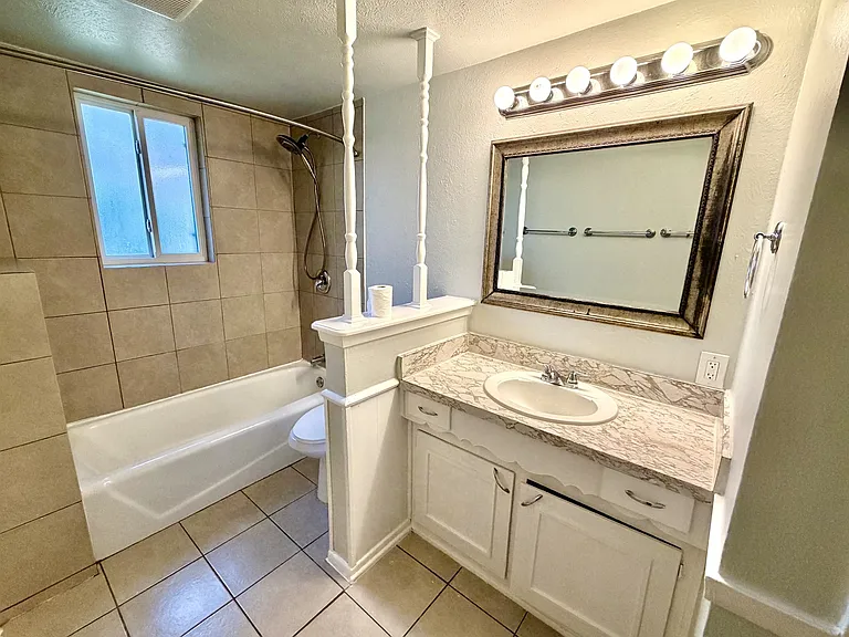 1212 Linden Dr — Photo 17