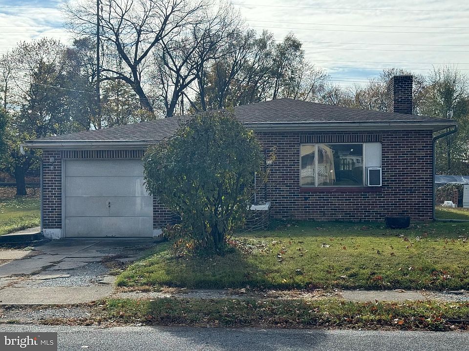 1st image of 1132 E Lehman St