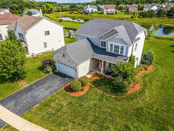 4th image of 1071 Deertrail Dr
