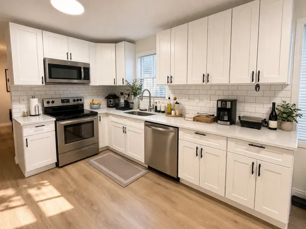 7 Lake Dr #7, Berlin, CT 06037