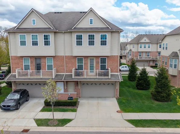 56756 Longhorn Dr, Shelby Township, MI 48316