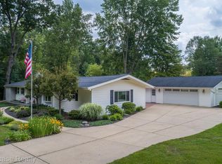 4850 Cedar Island Rd, White Lake, MI 48383