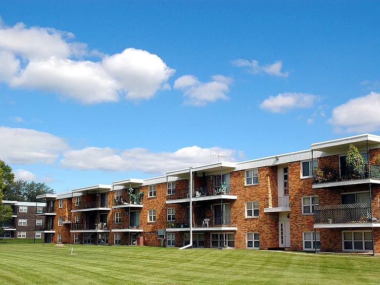 Point of America Apartments — Photo 22