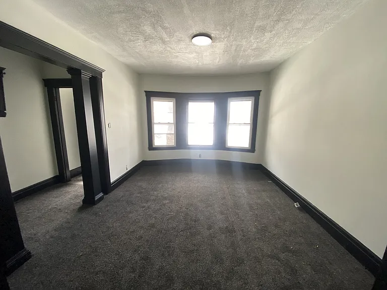 2903 Sheridan St — Photo 11