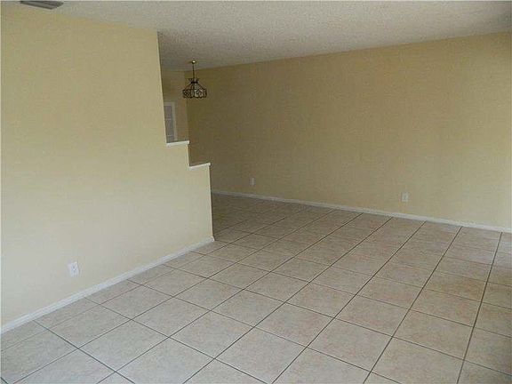 4th image of 1541 NW 15th Ter