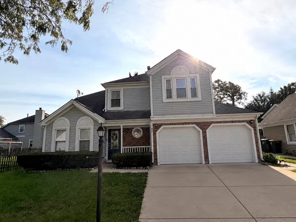 37 Washington Ave, Streamwood, IL 60107