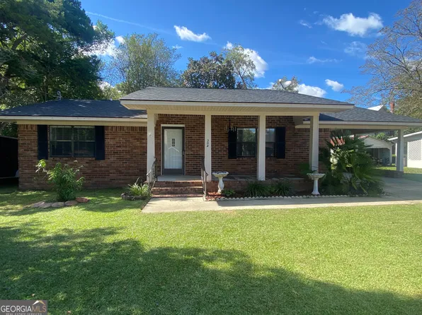 304 Morris St, Glennville, GA 30427