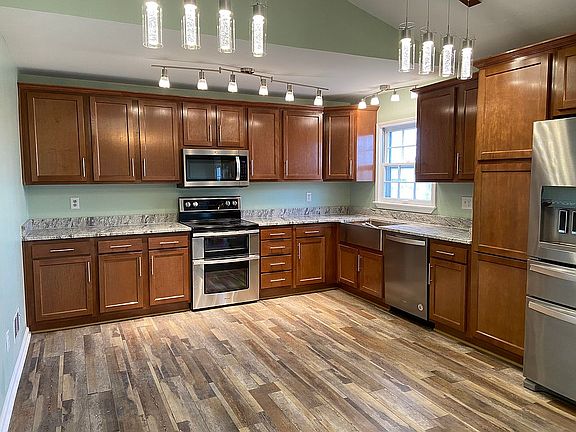 Double oven w/ granite 
