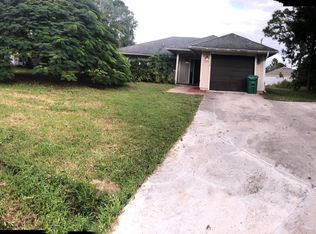 1329 SE Floresta Dr, Pt Saint Lucie, FL 34983