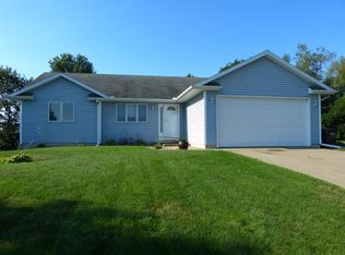 1538 Elk Horn Dr, Otley, IA 50214