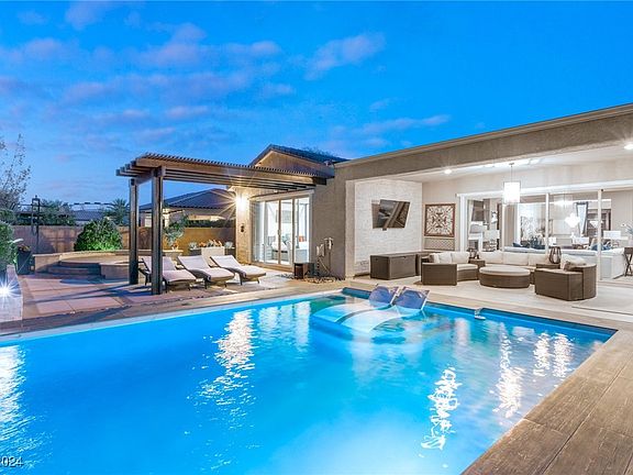 2nd image of 4742 Heartstone Cir