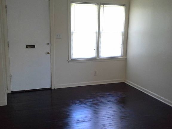 4th image of 4003 E 12th St