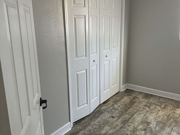 5th image of 1802 Jackson Ave W APT 68