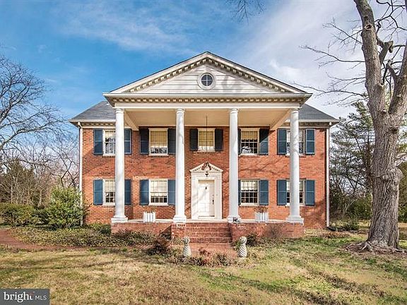 3rd image of 5812 Cannon Ln