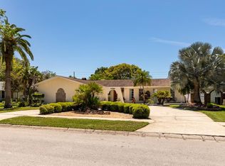 12886 Lois Ave, Seminole, FL 33776