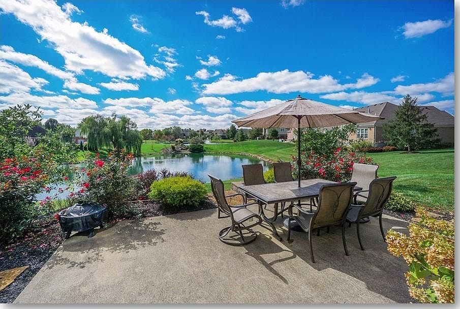 2nd image of 964 Paxton Lake Dr