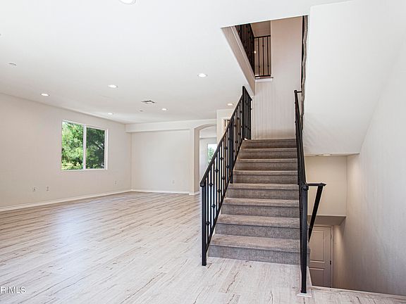 3rd image of 311 Newbury Vista Ln