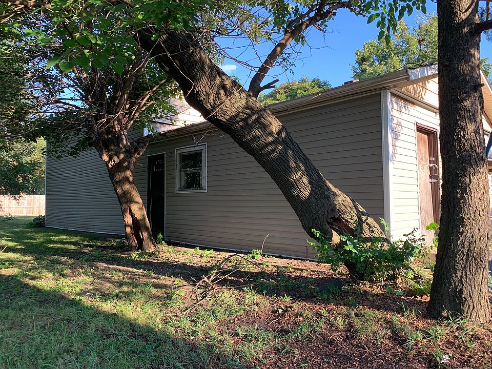 2nd image of 10223 S State St