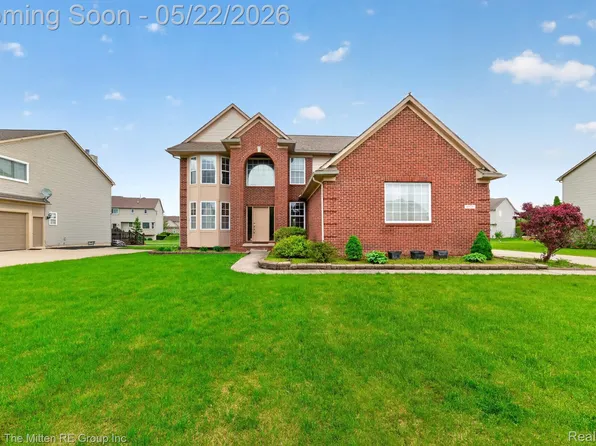 6575 Sadie Ln, Belleville, MI 48111
