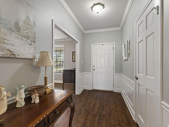 5th image of 214 Lynnwood Cir