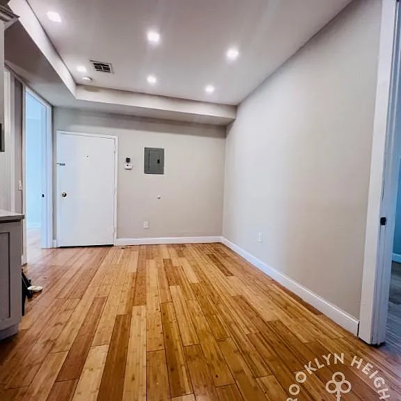 546 Chauncey St #2 — Photo 3