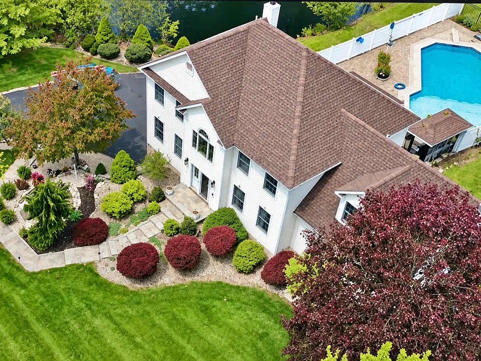 Saddle Ridge Dr