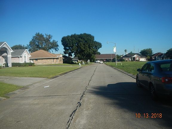 4th image of 3413 Lake Des Allemands Dr