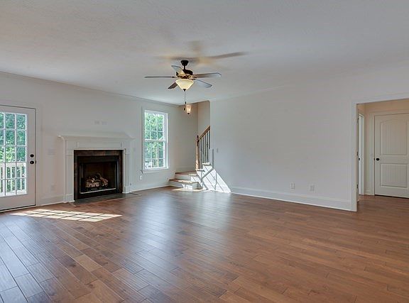 5th image of 449 Weyanoke Dr