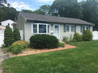 81 Manhattan Blvd, Islip Terrace, NY 11752