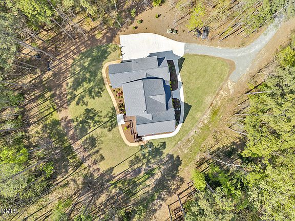 4th image of 1202 Whippoorwill Ln